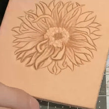 Carving Non-Traditional Flowers with Jim Linnell