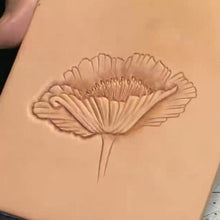 Carving Non-Traditional Flowers with Jim Linnell