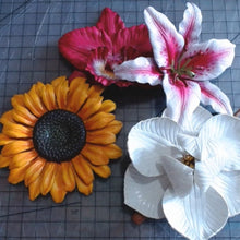 Mounting 3-D Leather Flowers with Annie Libertini
